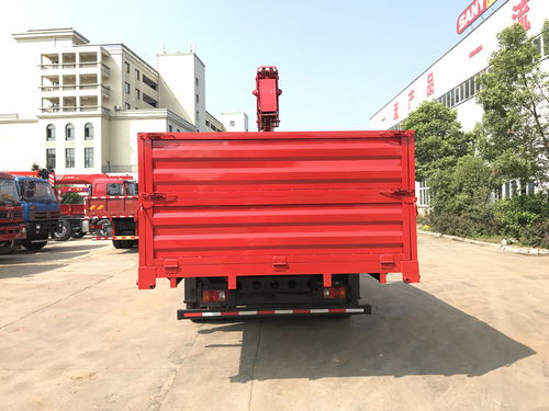 重汽隨車吊在哪里購買？湖南飛濤隨車吊與清障車全解析