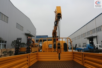 南安隨車吊采購指南 渠道、選擇與注意事項(xiàng)